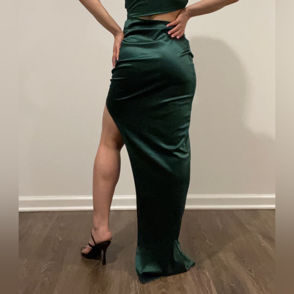 “Moscato Please” Maxi Dress — Hunter 💎 Size Medium 💎 Gorgeous 💎 Fashion Nova - Picture 7 of 16